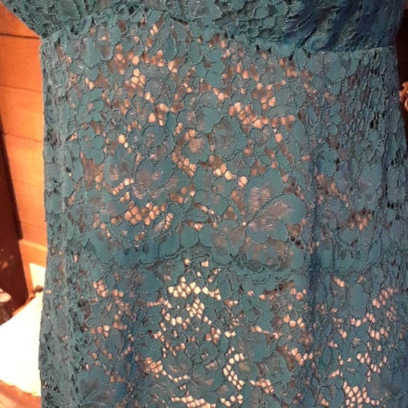Soma stretch lace gown - Picture 2 of 8